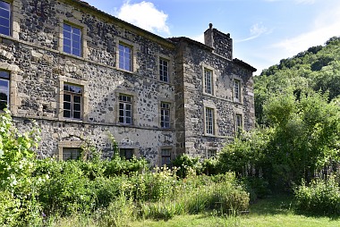 Pébrac Abbaye NotreDame (96 photos) Auvergne romane